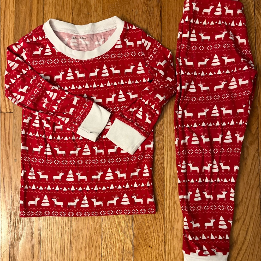 Kissy Kissy Christmas PJs!